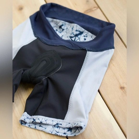 Lululemon Pedal Pace Short Star Crushed Silver Fox Deep Navy - Picture 5 of 13